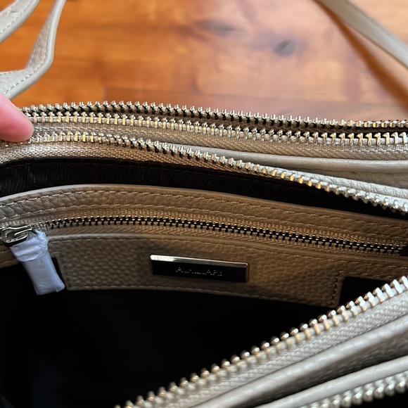 NEW Aritiza Crossbody - Picture 9 of 10